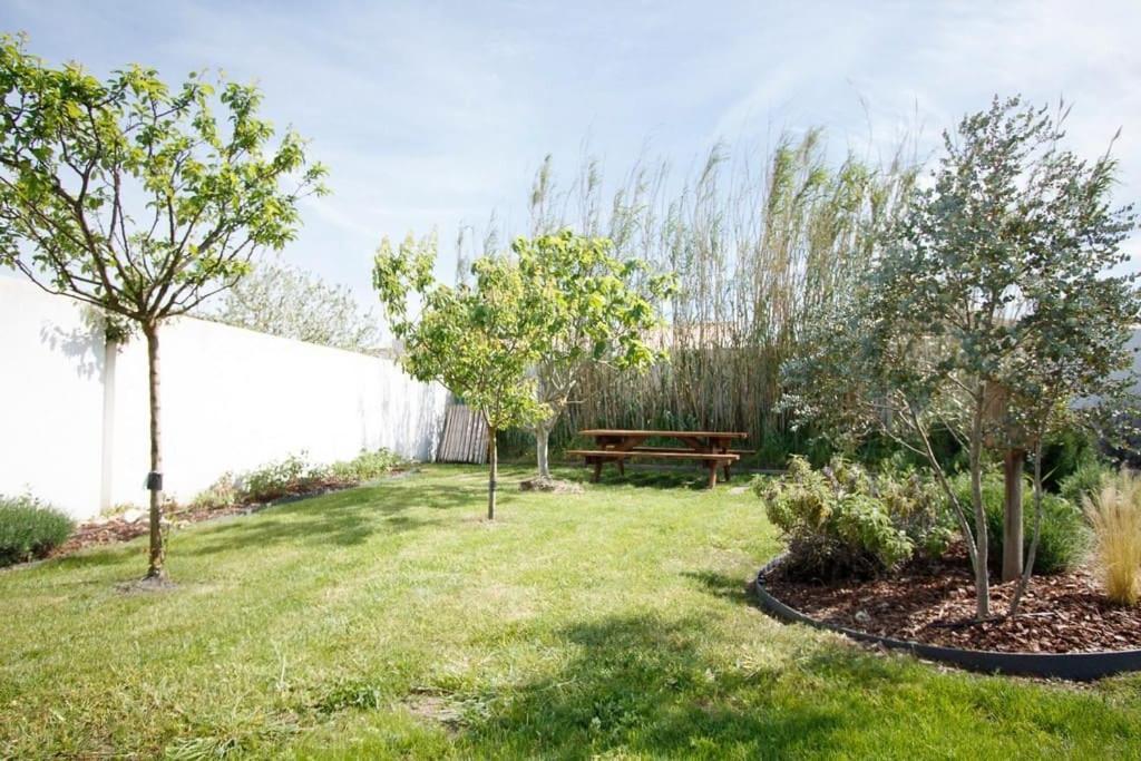 Maison 3 Chambres Plus 1 Studio Independant Sainte-Marie-de-Ré Екстериор снимка